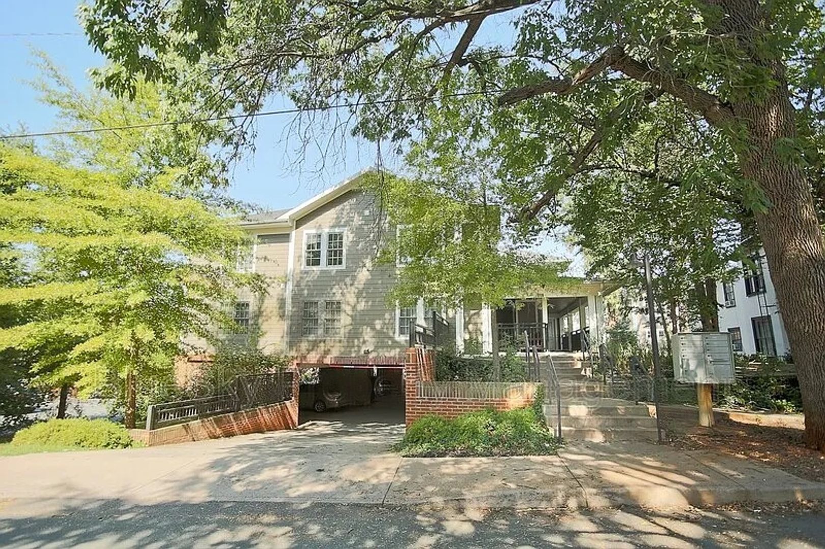 Charlottesville Condo: 419 17th St NW