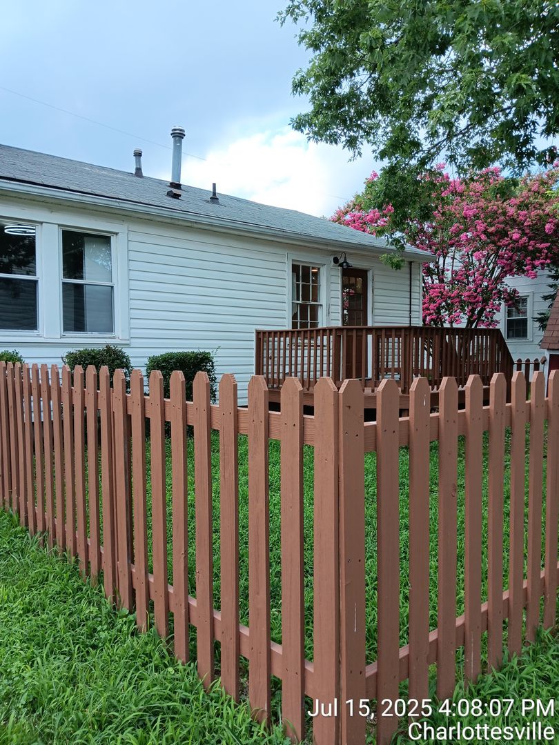 Charlottesville House: 1608 Green St