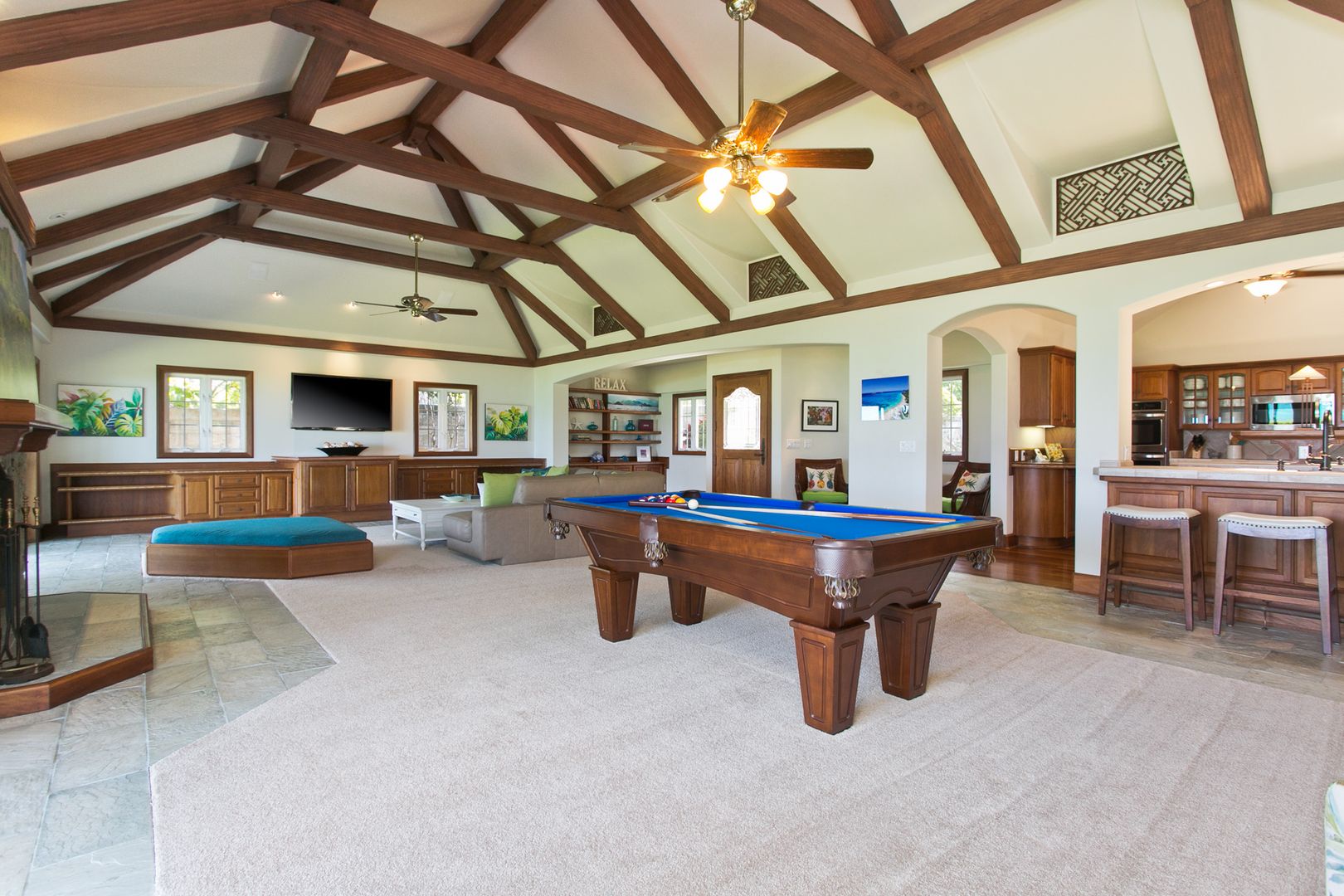 Kailua House: 1600 Mokulua Dr.