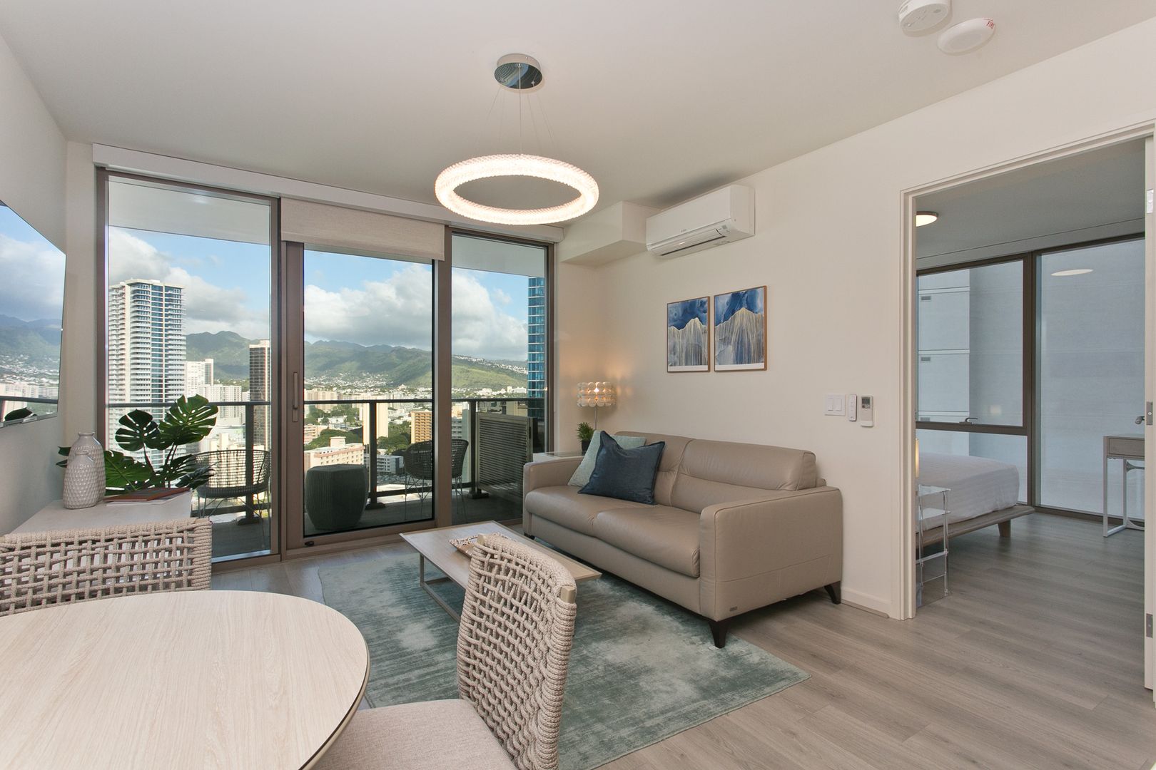Honolulu Condo: 1388 Kapiolani Blvd #2509