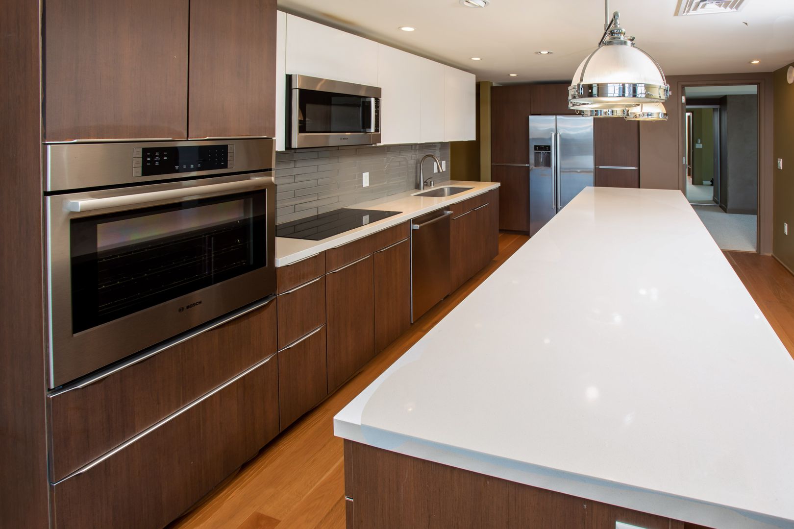 Honolulu Condo: 888 Kapiolani Blvd. #3309