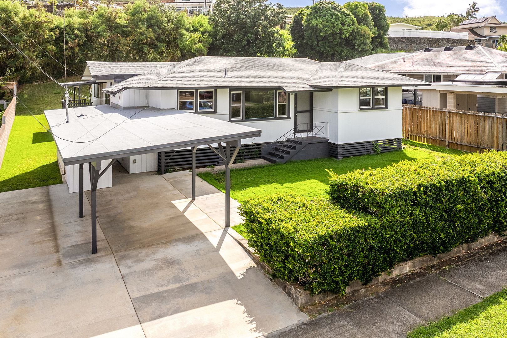 Kailua House: 1316 Hele Street