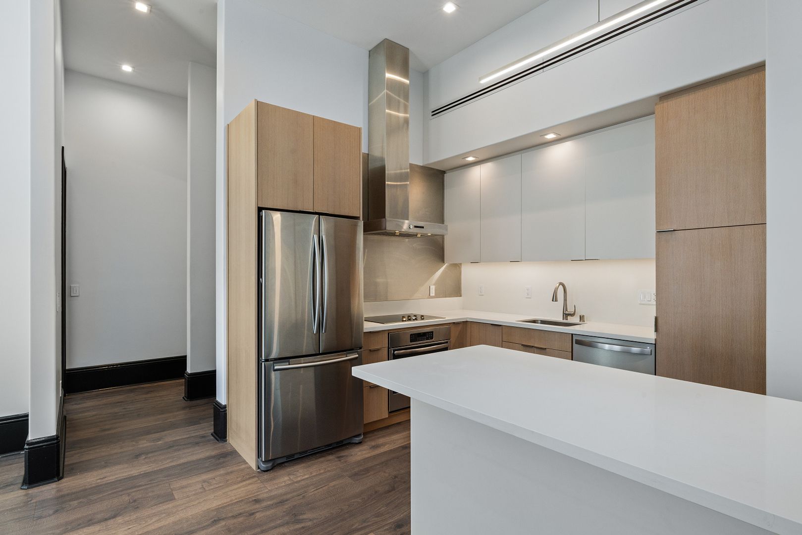 Honolulu House: 202 Merchant St. #2A