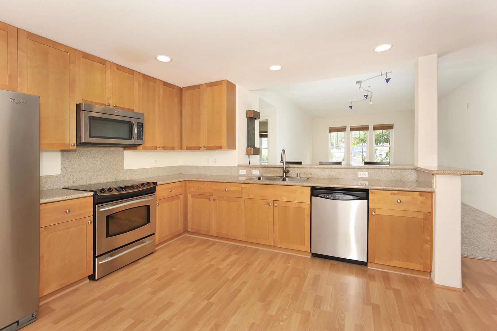 Honolulu Condo: 520 Lunalilo Home Rd #7126