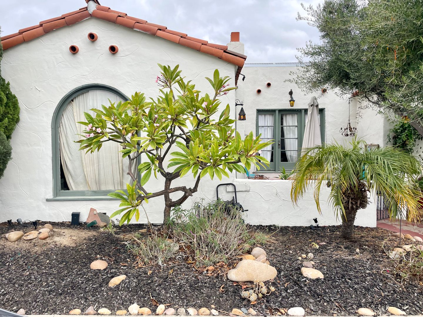 San Diego Apartment: 5442 Gilbert Drive