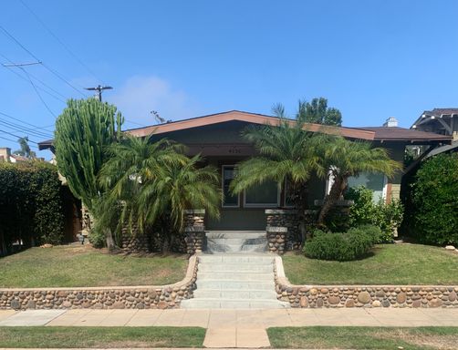 Amazing Pet Friendly Home in Mission Hills – photo 1