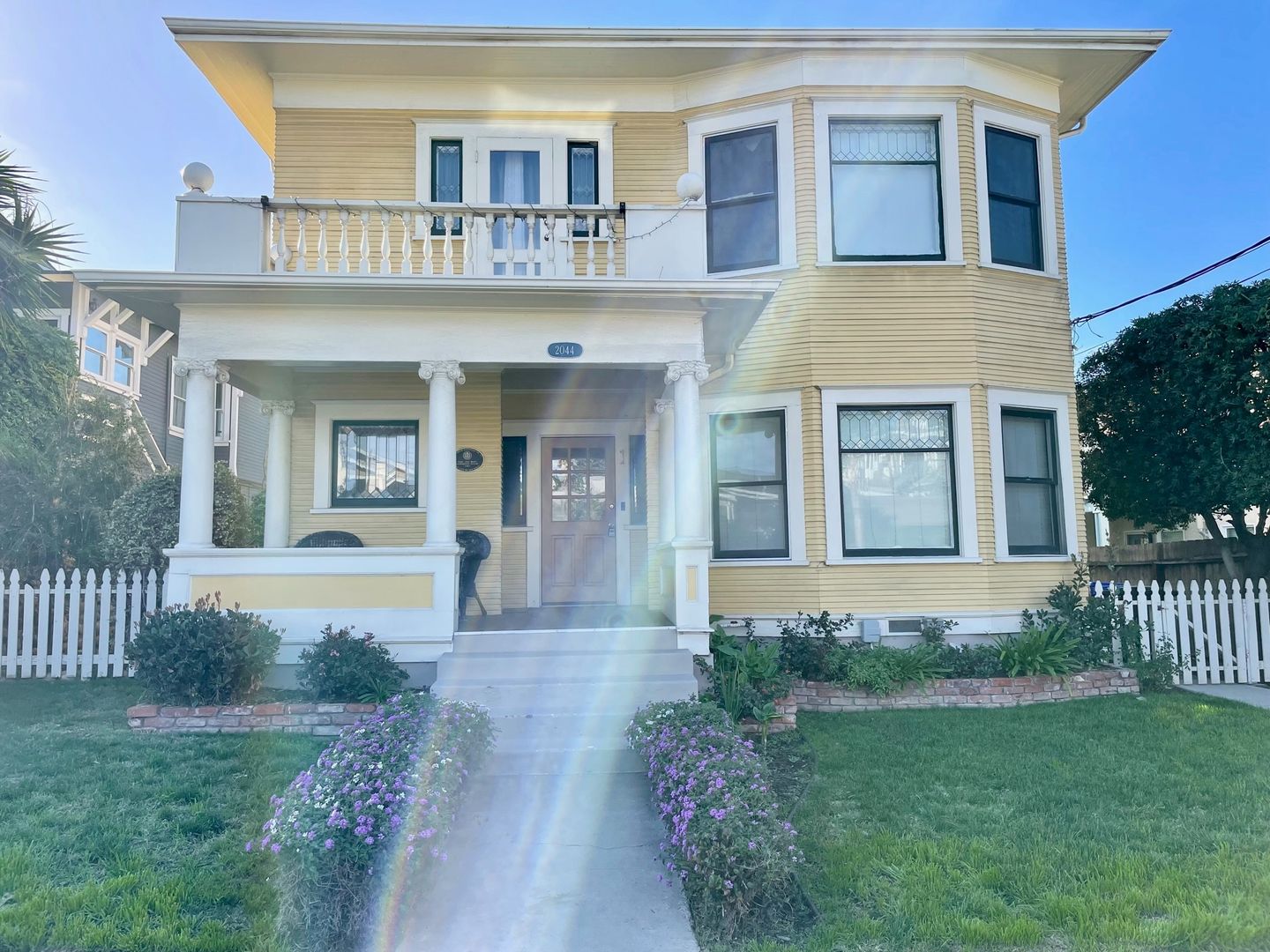 San Diego Apartment: 2044 3rd Ave.