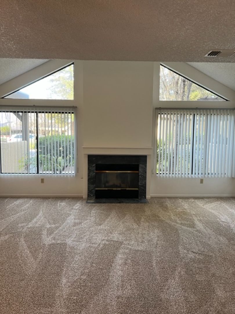 Chico House: 22 Sierra Lakeside Ln.