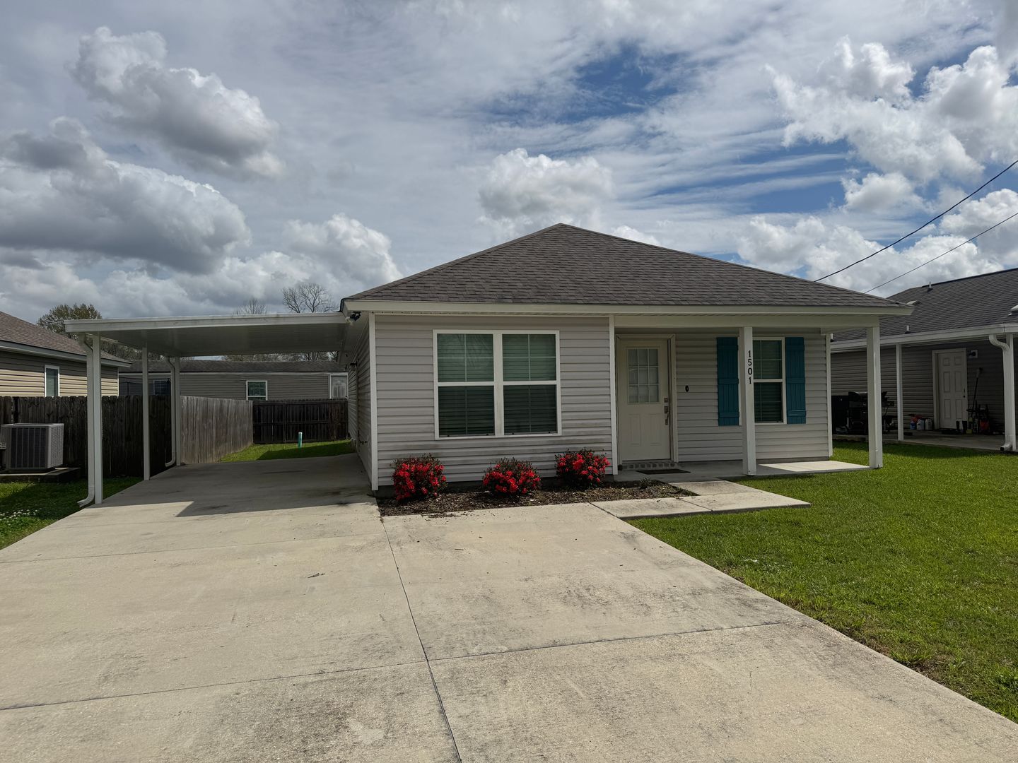 Sunshine House: 1501 Ravier Lane