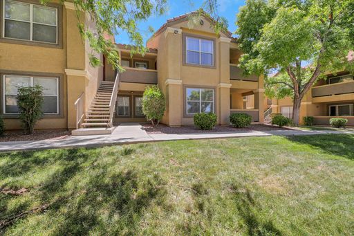 Desirable 2 bedroom condo in Silverado Ranch – photo 1