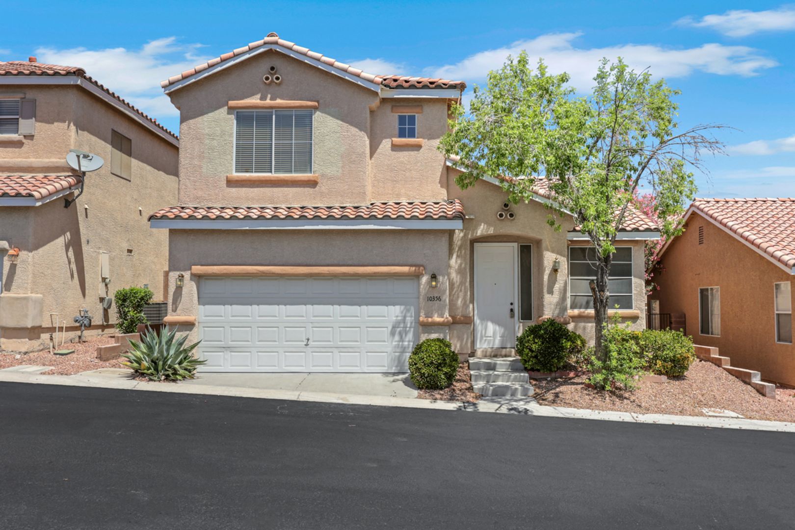 Las Vegas House: 10356 Rocky Waters