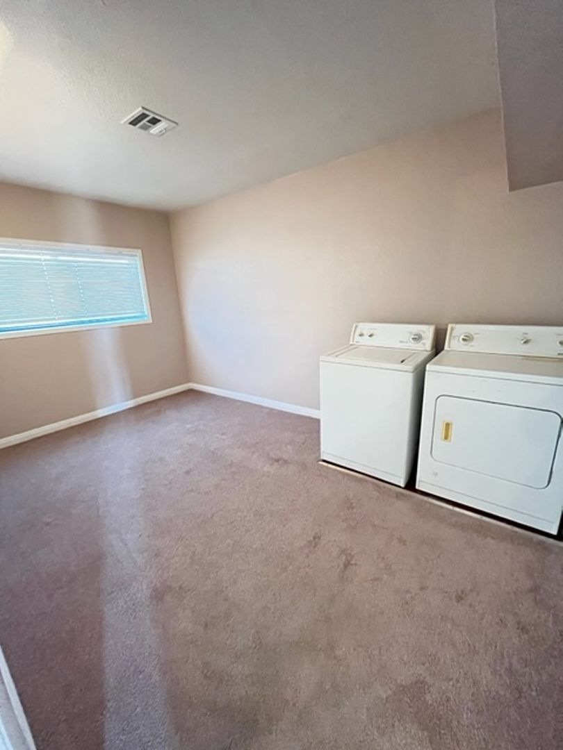 Henderson House: 11 California