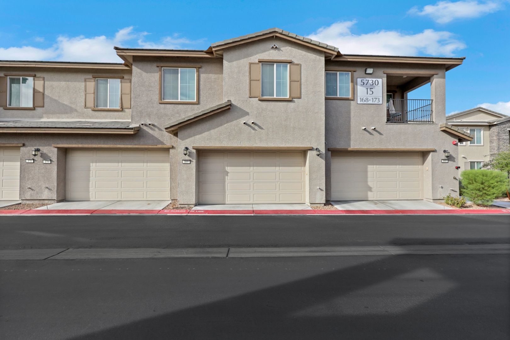 Las Vegas House: 5730 Sky Pointe Dr #169