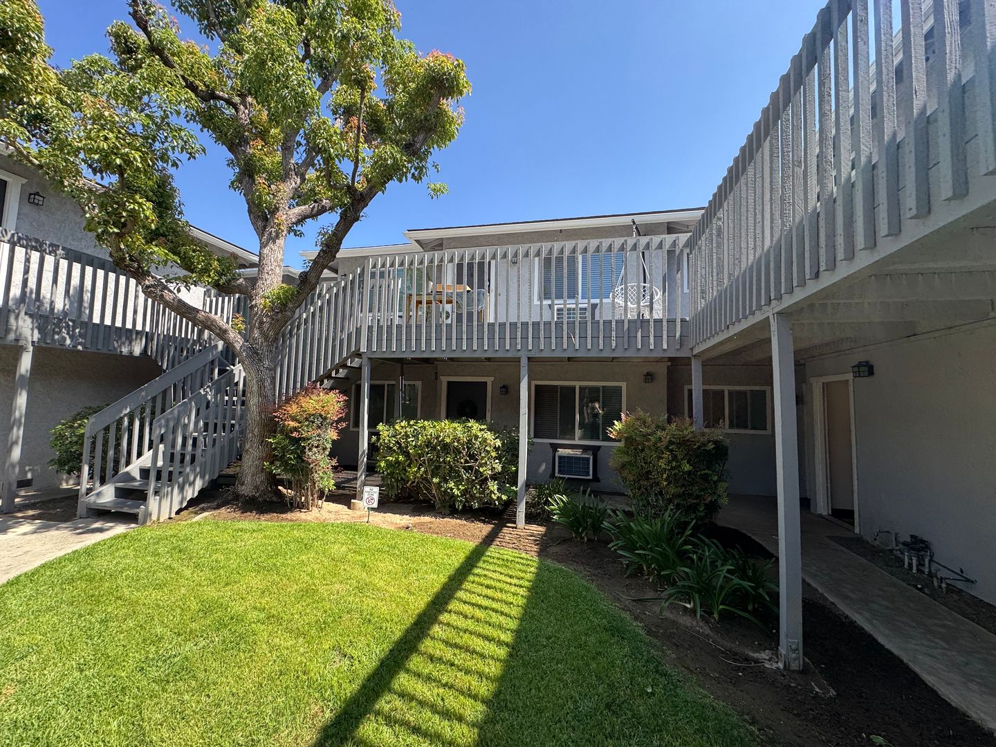 Brea Apartment: 111 S. Flower Ave.