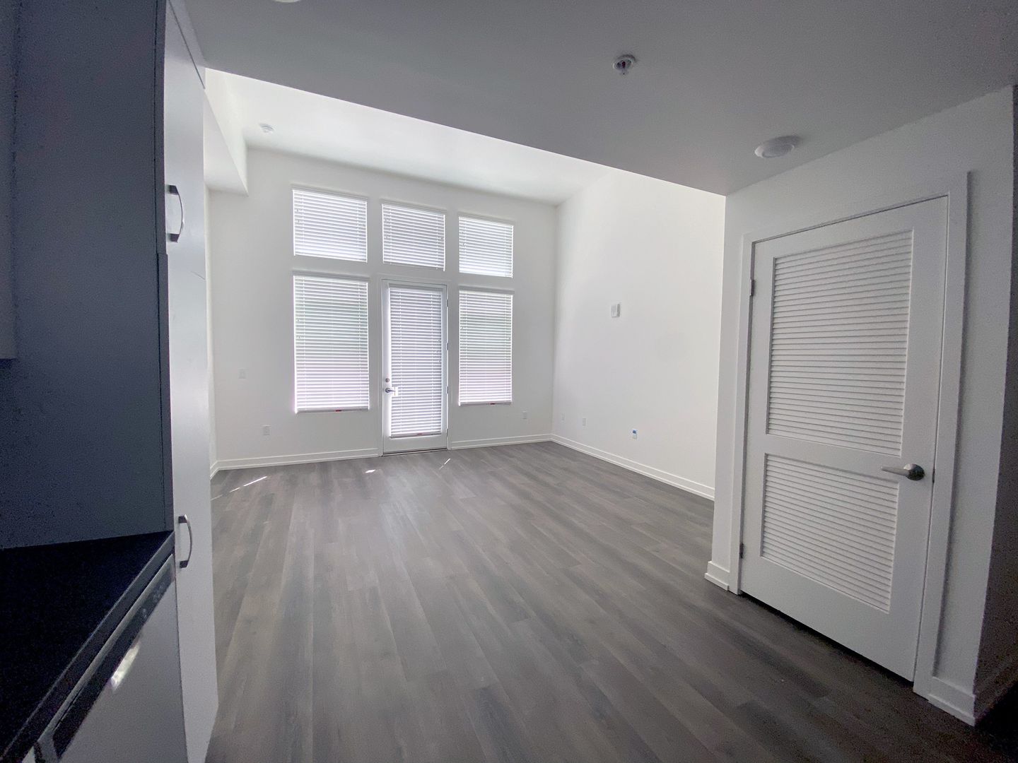 Valencia Apartment: 26701 McBean Parkway