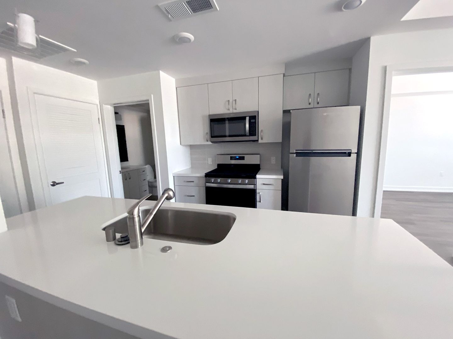 Valencia Apartment: 26701 McBean Parkway