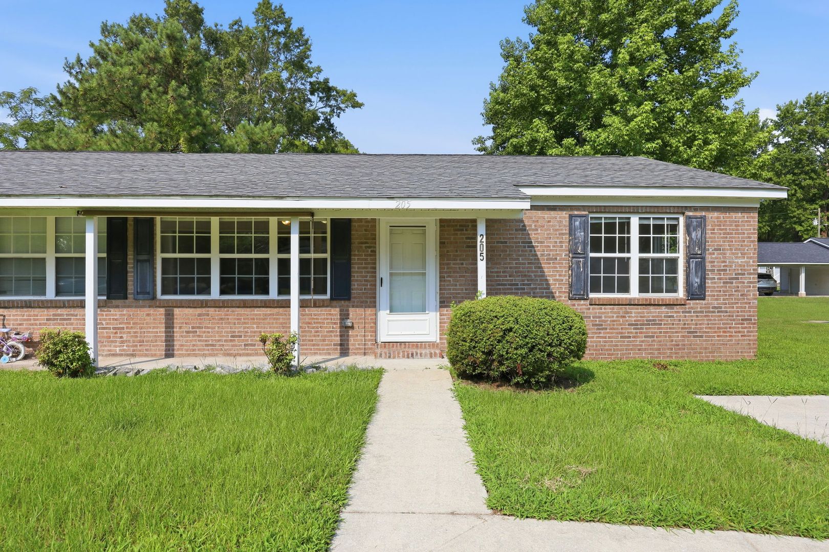 Jacksonville Townhome: 205 5th Avenue