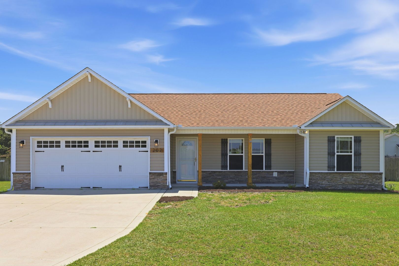 Richlands House: 202 Long Neck Drive