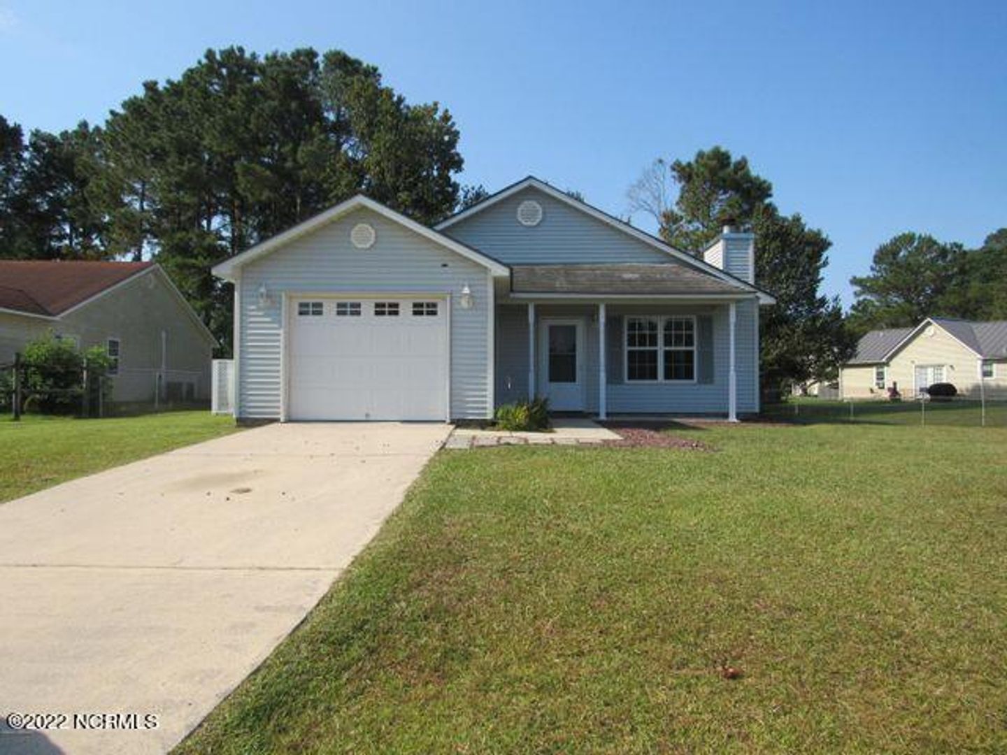 Jacksonville House: 402 Fieldstone Way