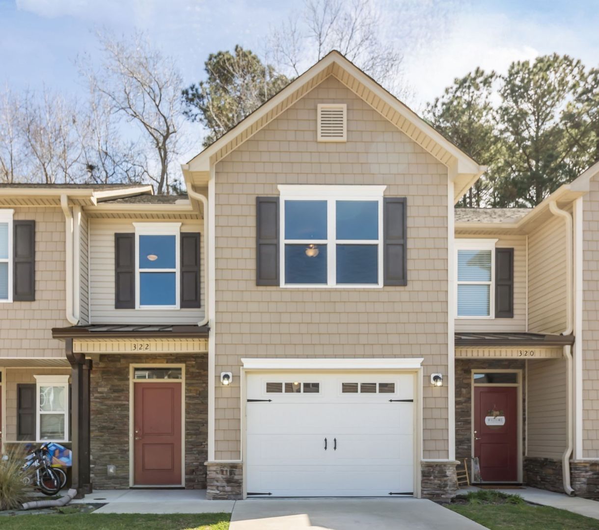 Midway Park House: 322 Glenellen Loop Road