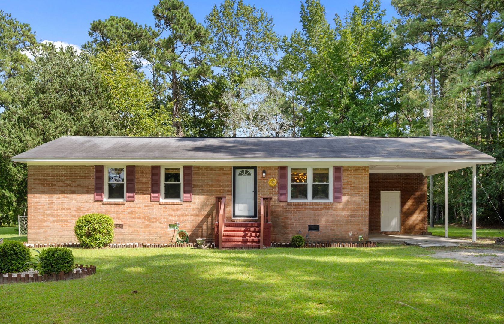 Jacksonville House: 1252 Rocky Run Road