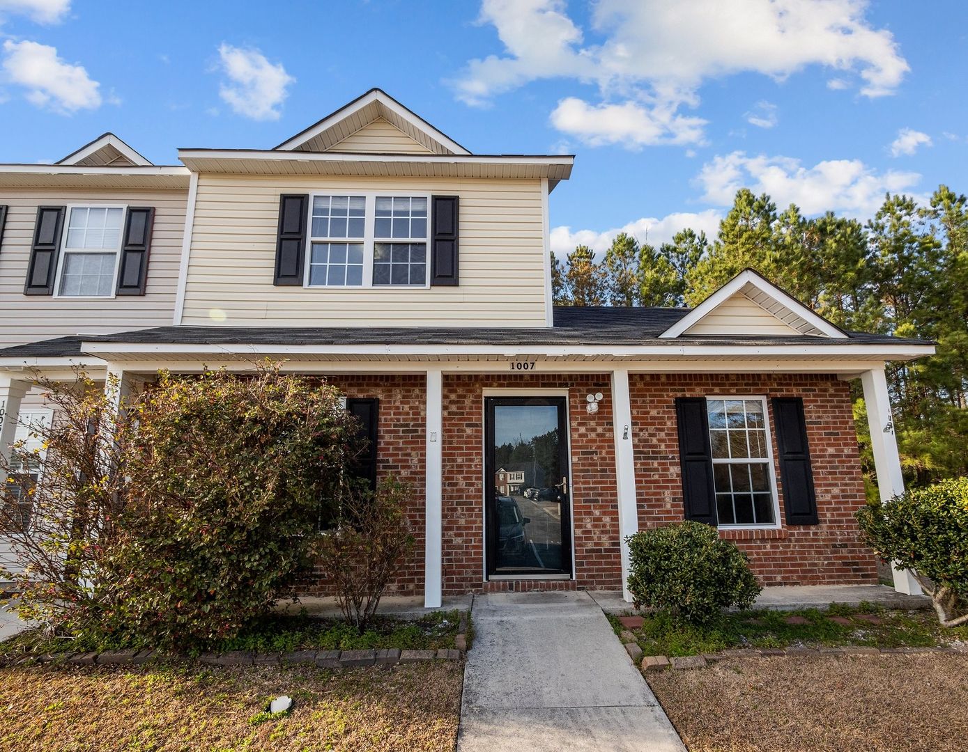 Jacksonville Townhome: 1007 Timberlake Trail