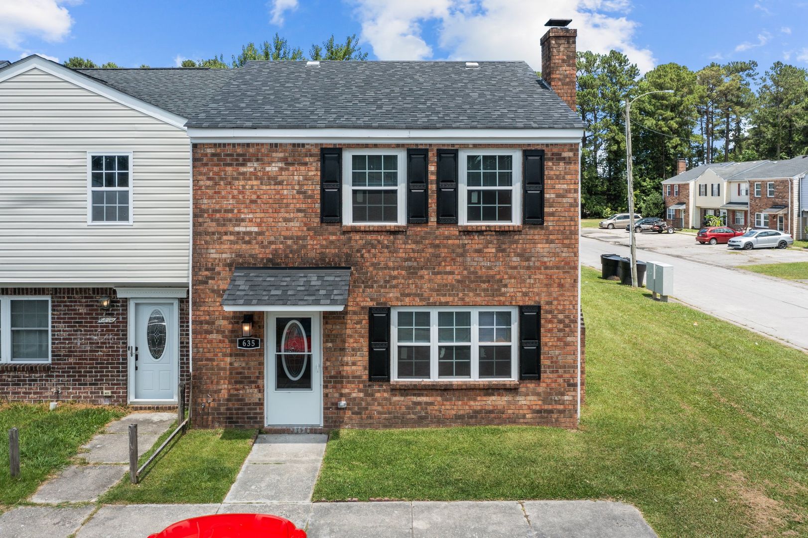 Jacksonville Townhome: 635 Myrtlewood Circle