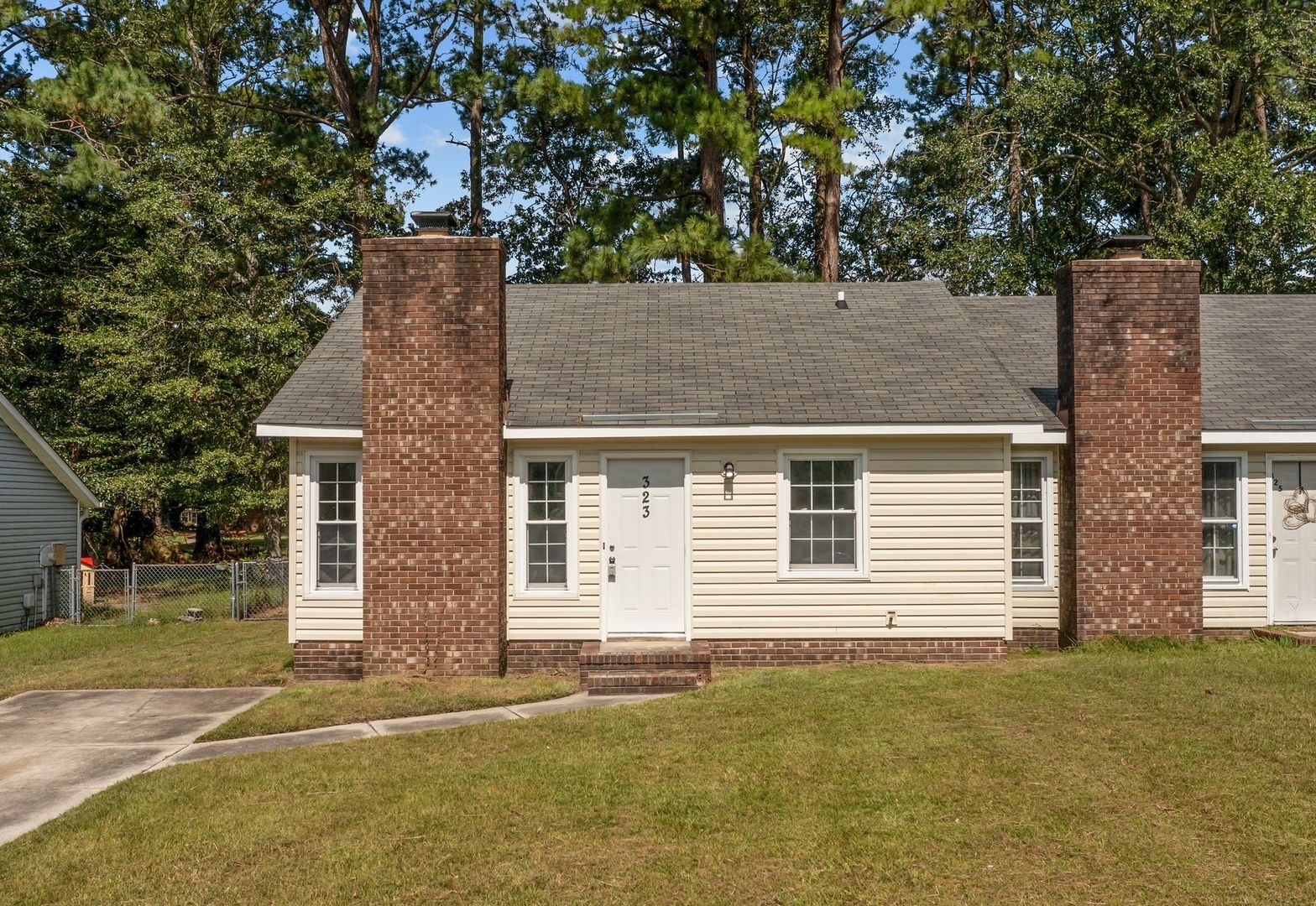 Jacksonville House: 323 W. Frances