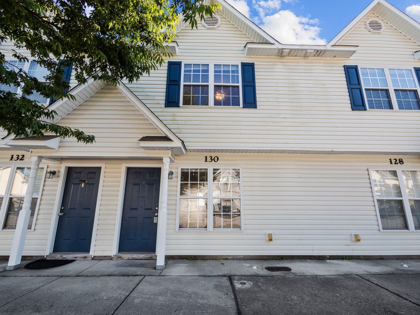 Jacksonville Townhome: 130 Cornerstone Place