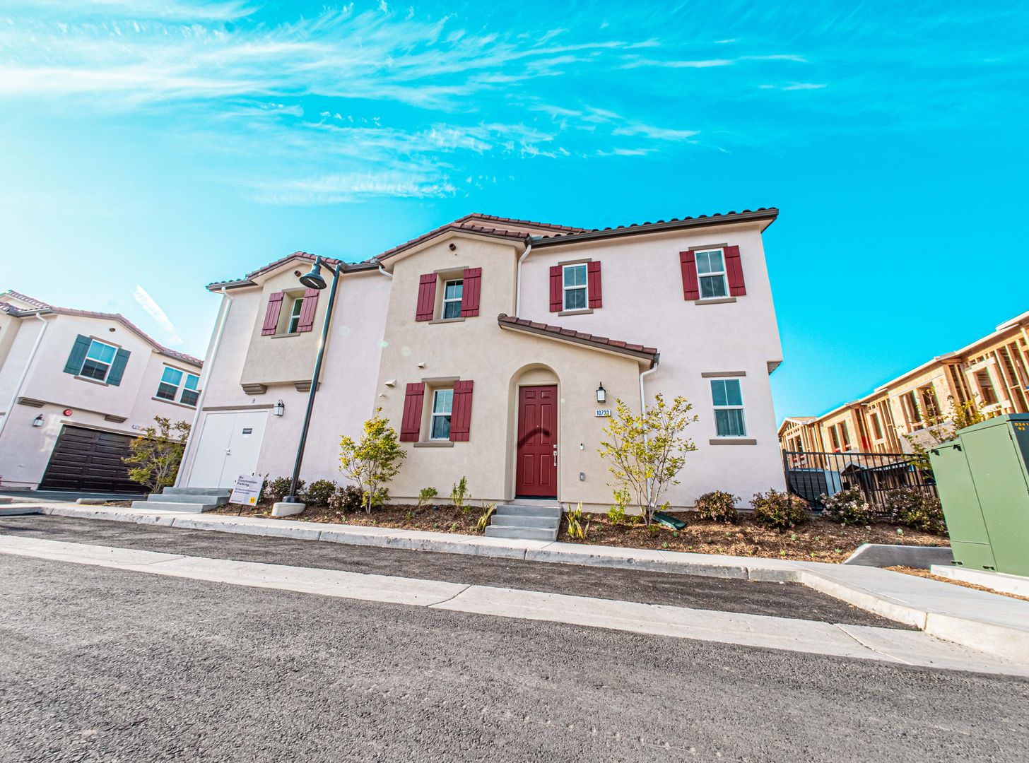 Spring Valley House: 10733 Graphite St