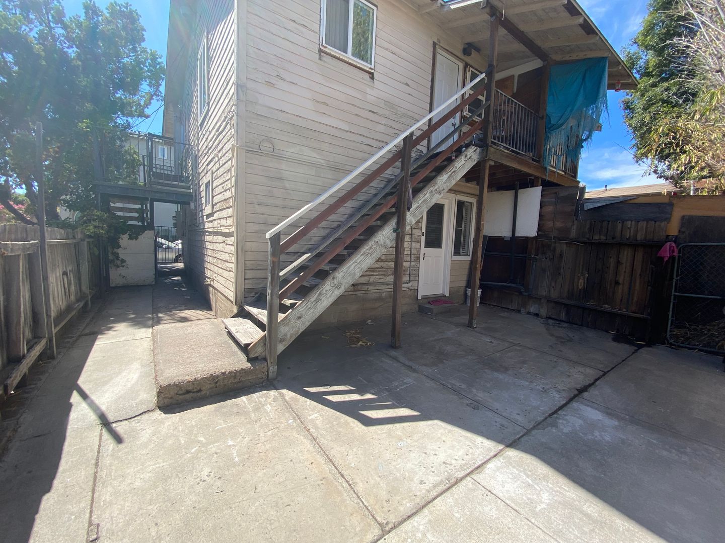 La Mesa Apartment: 4857- 4861 Jessie Ave