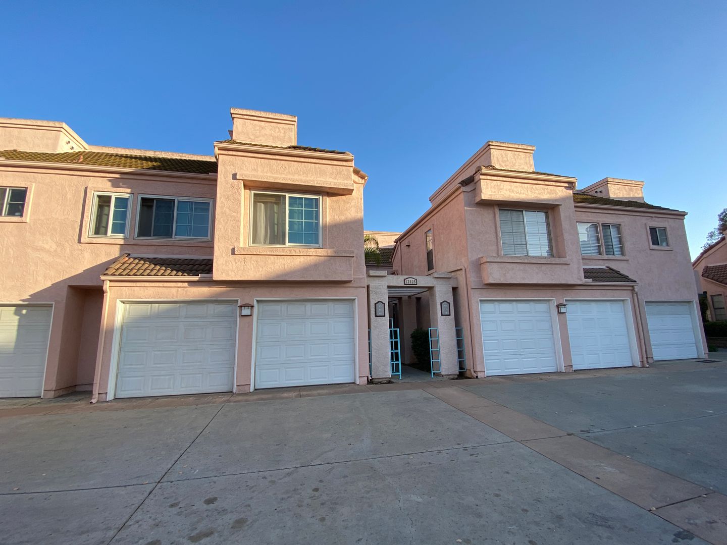 El Cajon Townhome: 12025 Calle De Leon