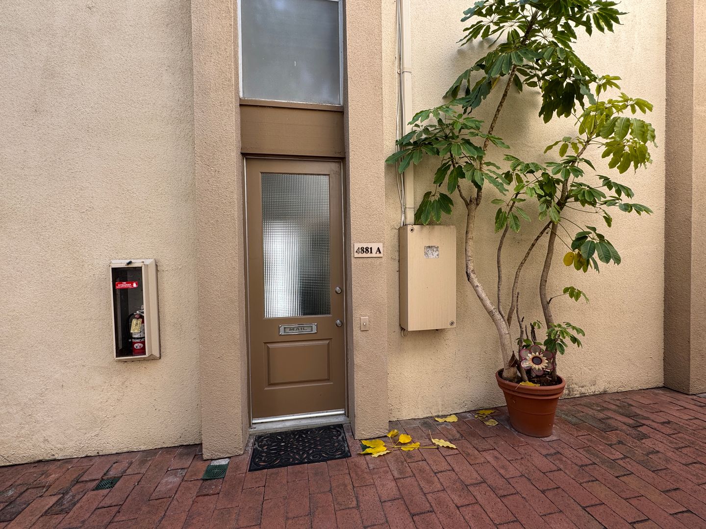 San Diego Condo: 4881 Collwood Blvd