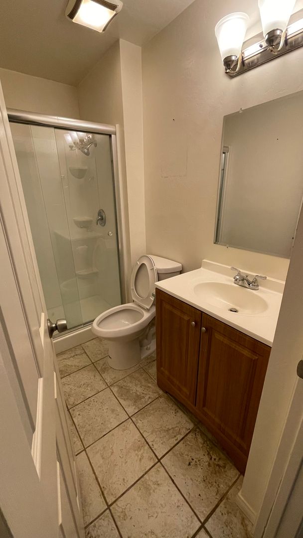 El Cajon Apartment: 1336 Peach Ave