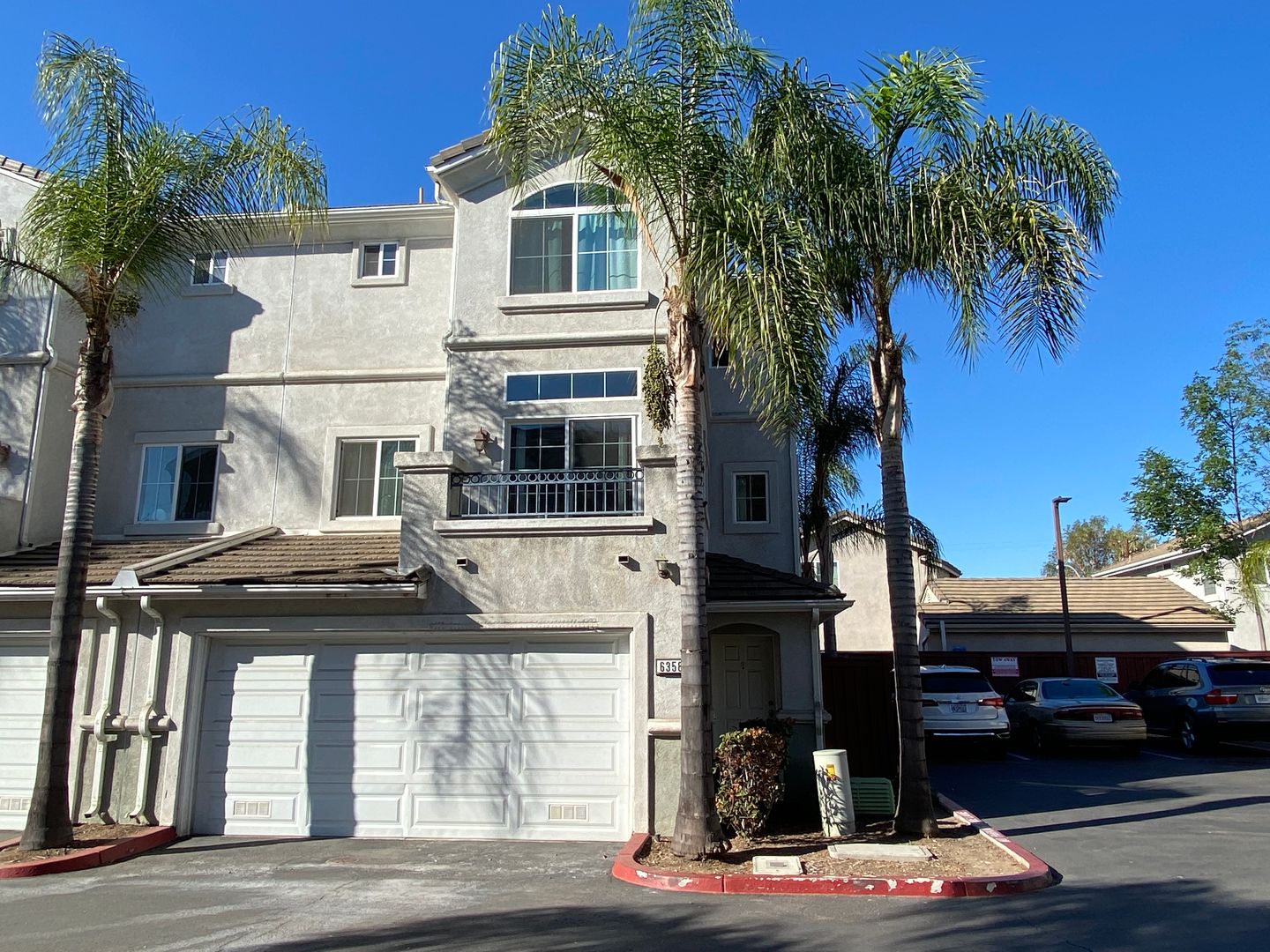 San Diego House: 6370 Akins Ave