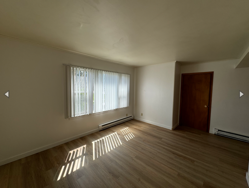 Listing photo thumbnail
