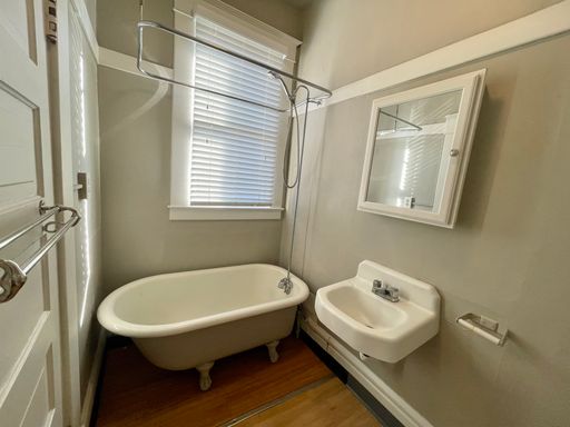 Listing photo thumbnail