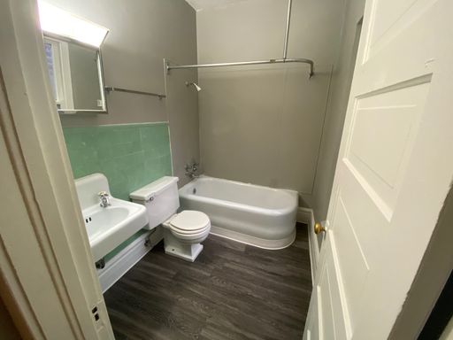 Listing photo thumbnail