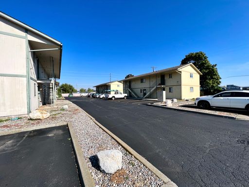 Listing photo thumbnail