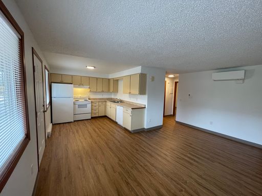 804 E Hartson Ave Apt 7, Spokane, WA 99202-2383
