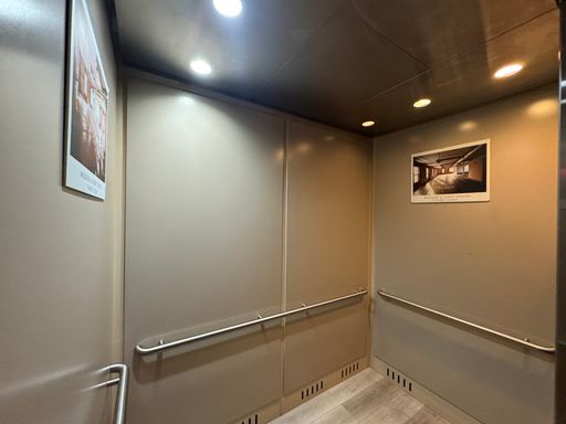 Listing photo thumbnail