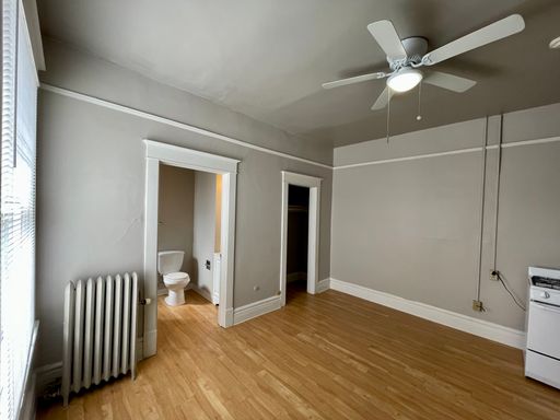 Listing photo thumbnail