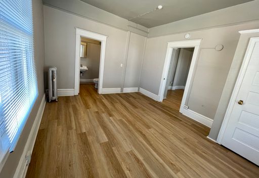 Listing photo thumbnail