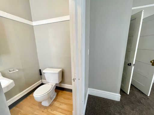 Listing photo thumbnail