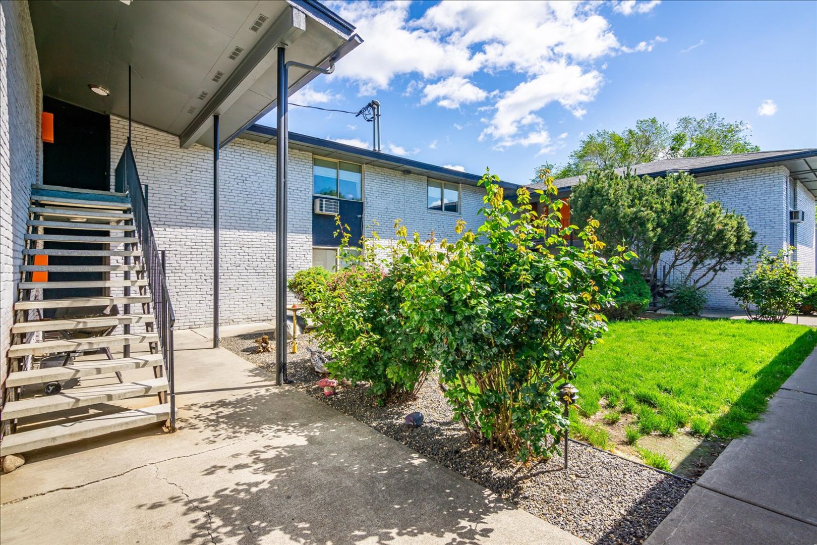 Spokane Valley Apartment: 211-219 S Whipple Rd