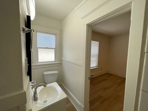 Listing photo thumbnail