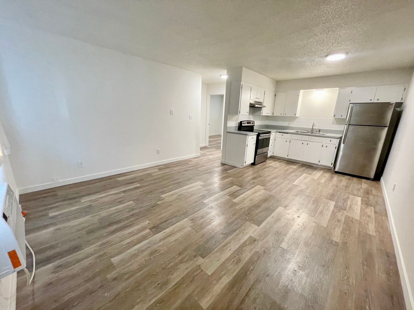 Pine Villa Apartments 2 of 12