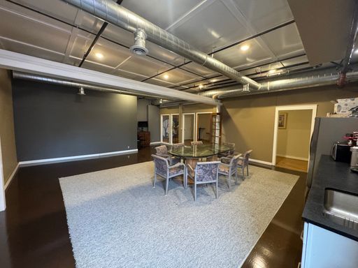 Listing photo thumbnail