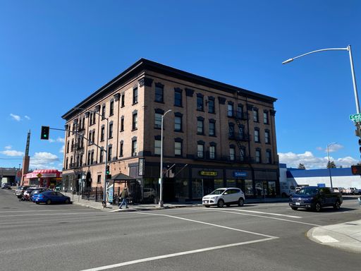 Listing photo thumbnail