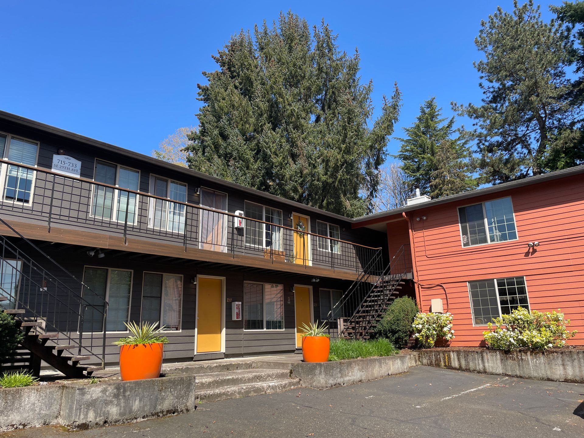 Portland Apartment: 727 SE 29th Ave